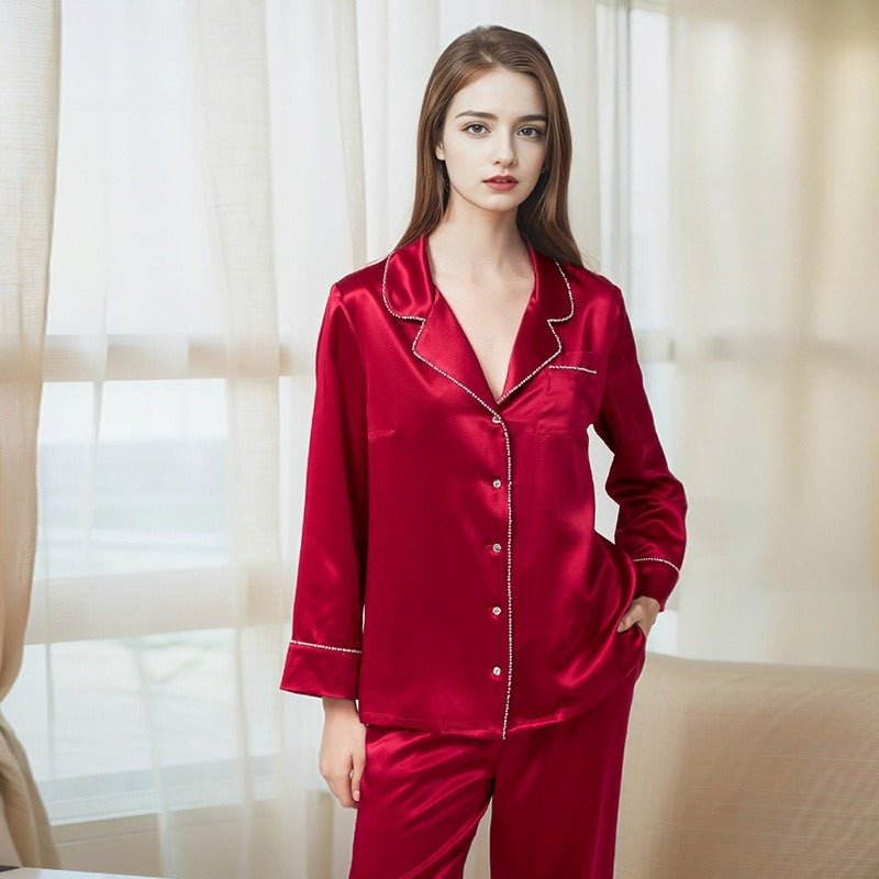 Mulberry silk sleepwear set women with soft breathable fabric